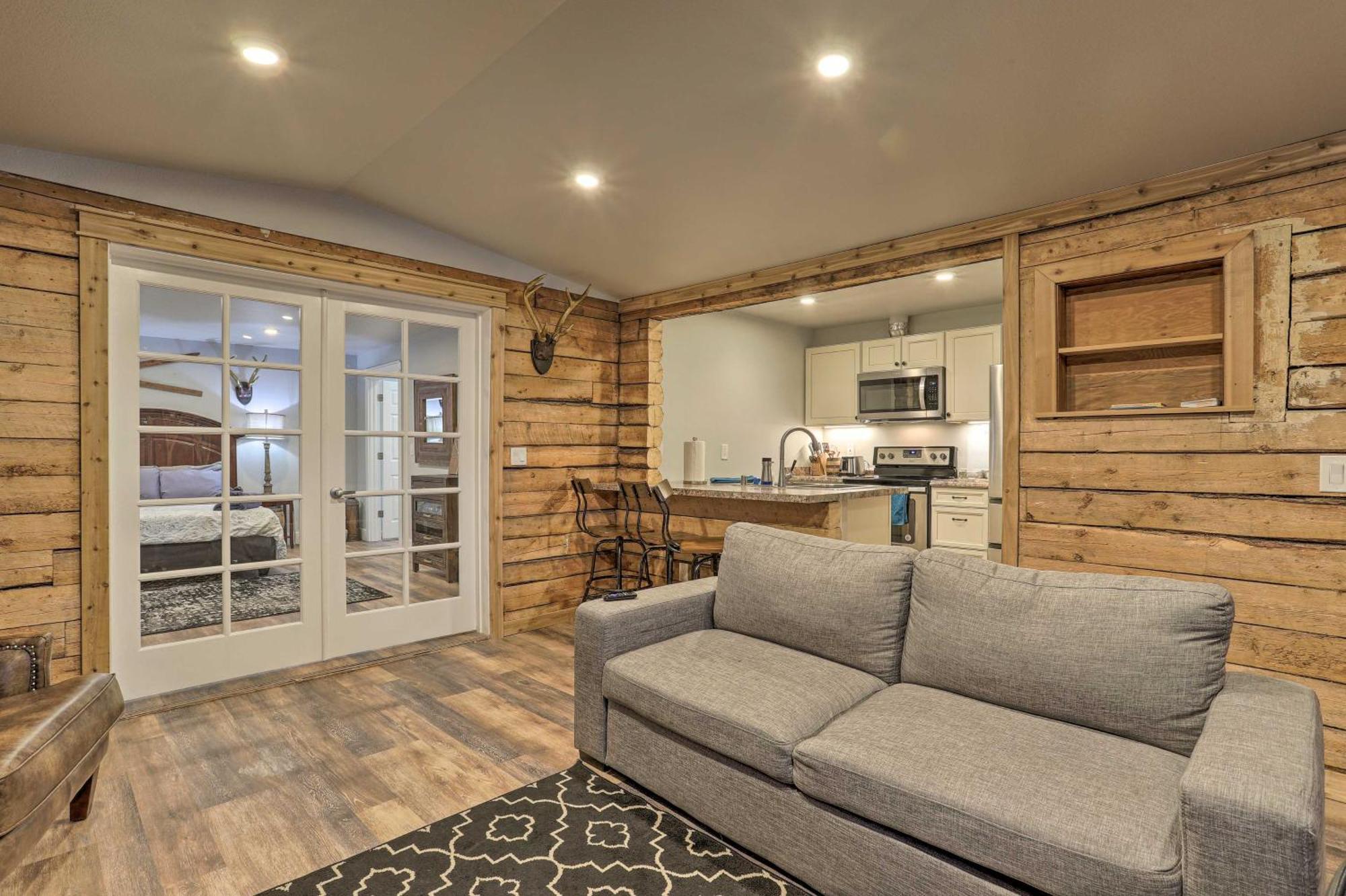 Apartamento Rustic Anchorage Hideaway Walk To Coastal Trail! Exterior foto