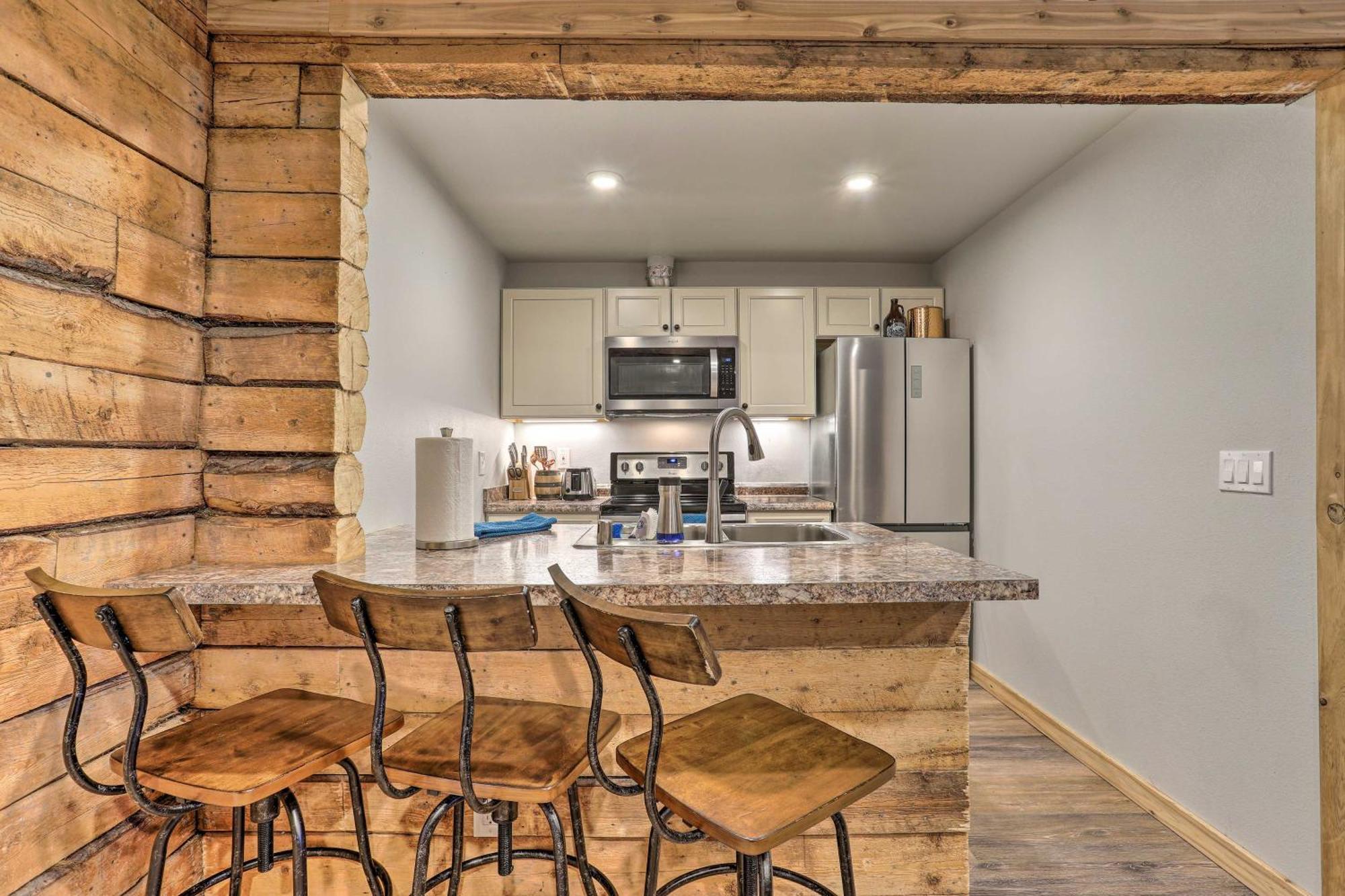Apartamento Rustic Anchorage Hideaway Walk To Coastal Trail! Exterior foto